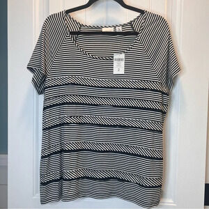 Chico’s‎ Black and White Blocked Striped ‘Antonia’ Tee Shirt. Size 2. NWT.